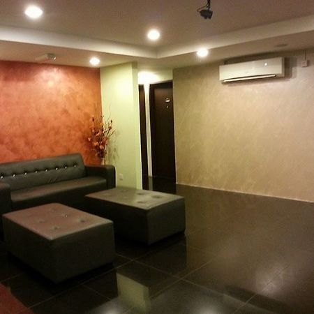 Zotel Business & Leisure Hotel Kuching Exteriér fotografie